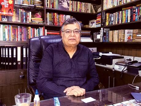 Surender Mohan Pathak author of Hindi-language Wiki ,Bio, Profile, Unknown Facts